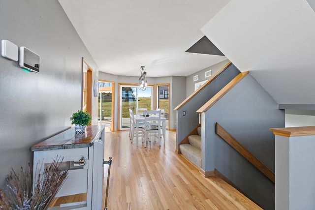 45W169 Hillview Lane, Hampshire, IL 60140