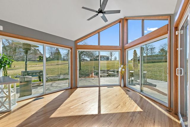 45W169 Hillview Lane, Hampshire, IL 60140