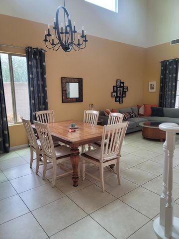 3826 E Cat Balue Drive, Phoenix, AZ 85050
