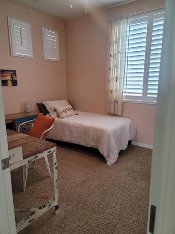 3826 E Cat Balue Drive, Phoenix, AZ 85050