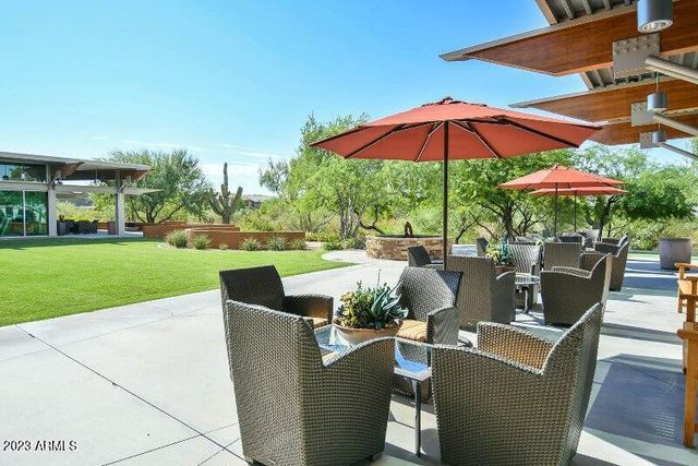 3826 E Cat Balue Drive, Phoenix, AZ 85050