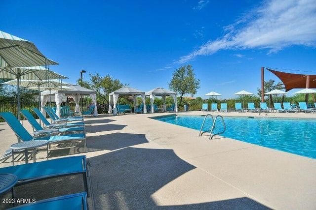 3826 E Cat Balue Drive, Phoenix, AZ 85050