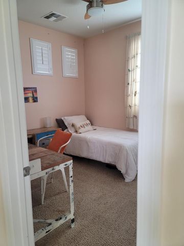 3826 E Cat Balue Drive, Phoenix, AZ 85050
