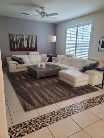 3826 E Cat Balue Drive, Phoenix, AZ 85050