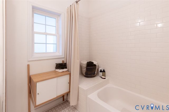 9901 Channing Cir, Richmond, VA 23235