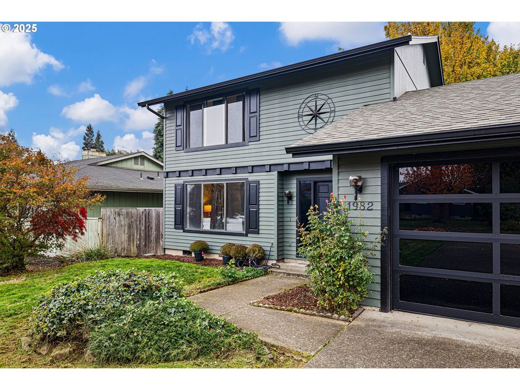 1982 SHILOH St, Eugene, OR 97401