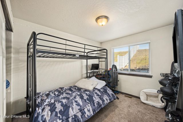 12750 N CAVANAUGH DR, Rathdrum, ID 83858