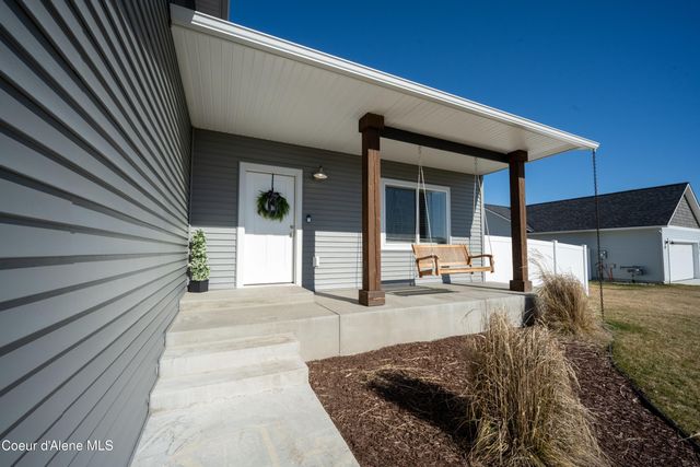 12750 N CAVANAUGH DR, Rathdrum, ID 83858