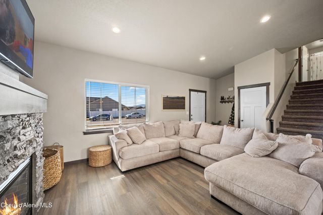 12750 N CAVANAUGH DR, Rathdrum, ID 83858