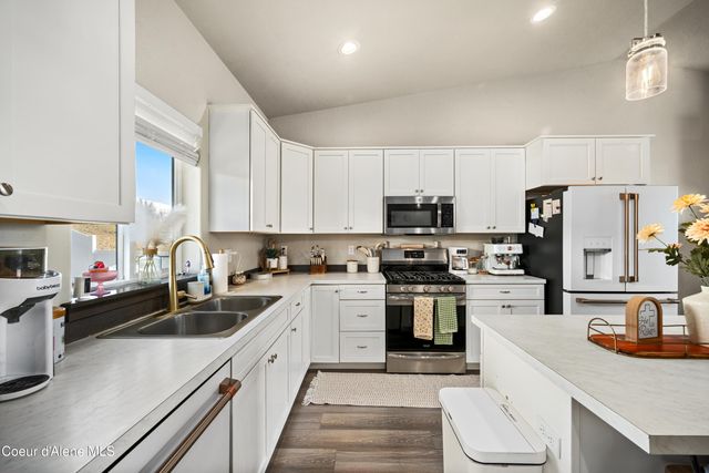 12750 N CAVANAUGH DR, Rathdrum, ID 83858