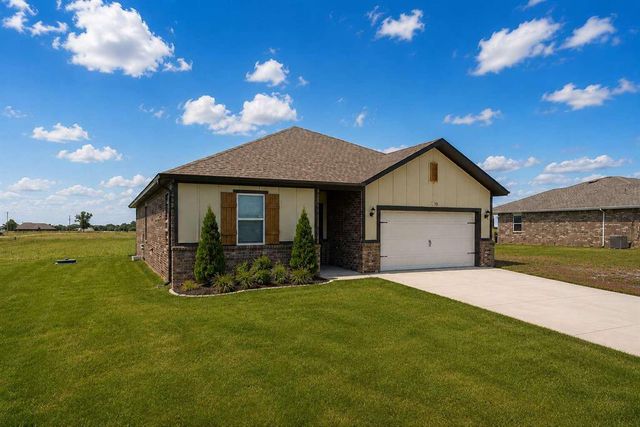 1710 Oak Way, Tuttle, OK 73089