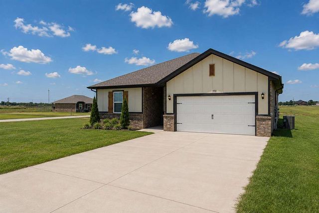 1710 Oak Way, Tuttle, OK 73089