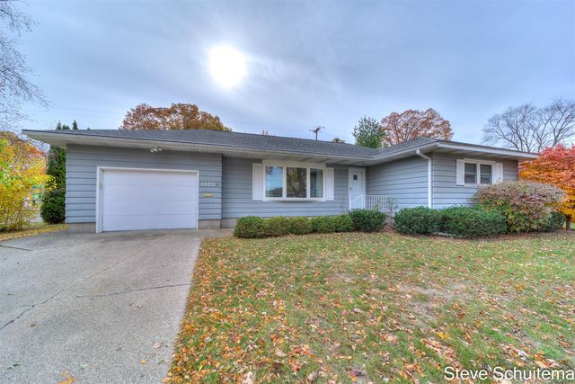 1423 Cornell Road, Muskegon, MI 49441