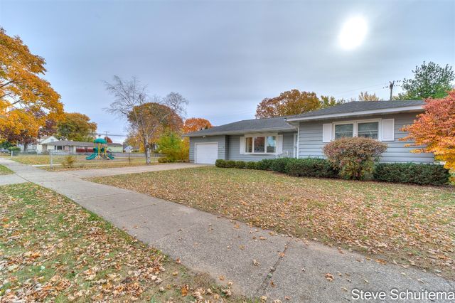 1423 Cornell Road, Muskegon, MI 49441