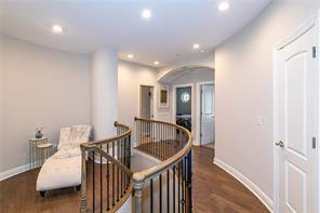 121 Via Roma, Woodstock, GA 30188