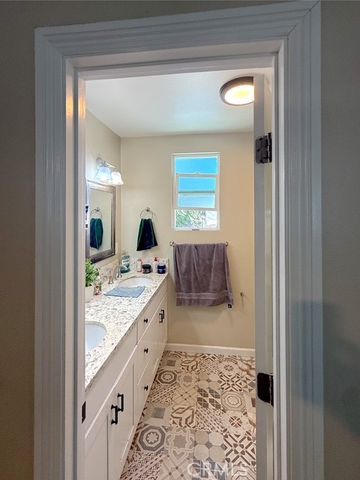 517 W 110th, Los Angeles, CA 90044