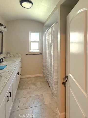 517 W 110th, Los Angeles, CA 90044