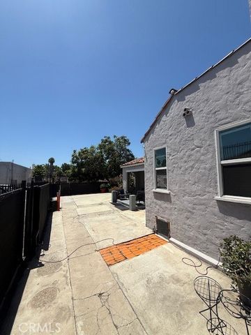 517 W 110th, Los Angeles, CA 90044