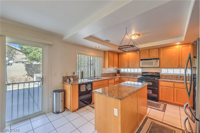 8328 Fawn Meadow Avenue, Las Vegas, NV 89149