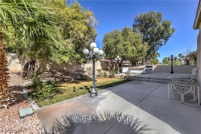 8328 Fawn Meadow Avenue, Las Vegas, NV 89149