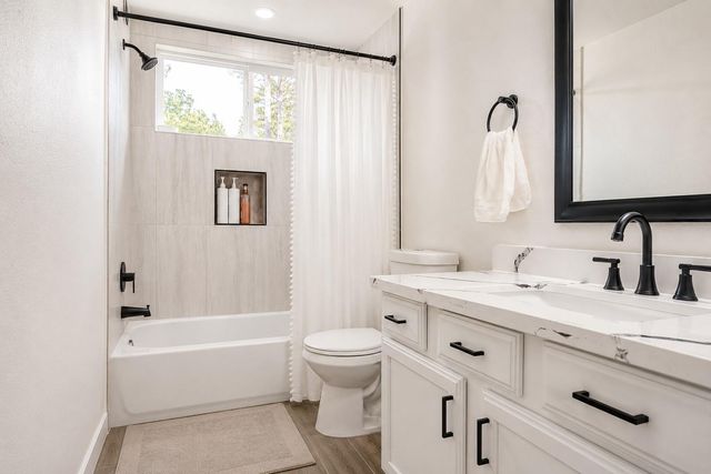3515 Grove Oaks Drive, Houston, TX 77339