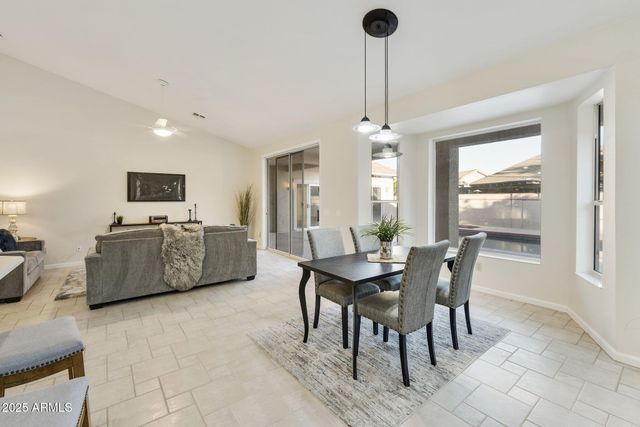 10214 E COOPERS HAWK Drive, Sun Lakes, AZ 85248