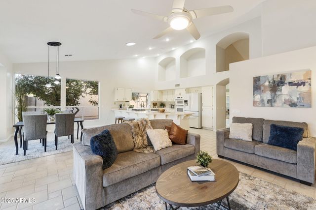 10214 E COOPERS HAWK Drive, Sun Lakes, AZ 85248