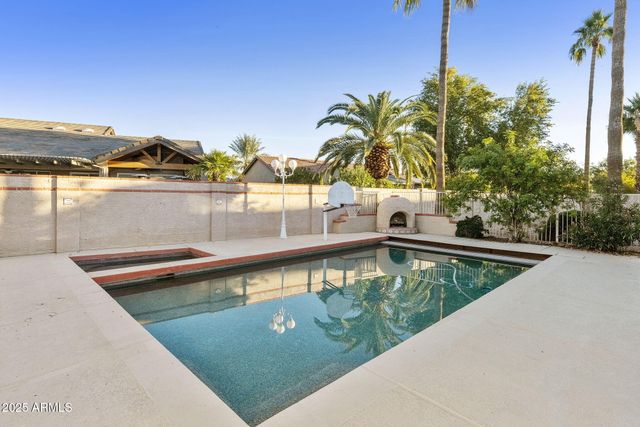 10214 E COOPERS HAWK Drive, Sun Lakes, AZ 85248