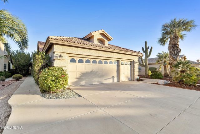 10214 E COOPERS HAWK Drive, Sun Lakes, AZ 85248