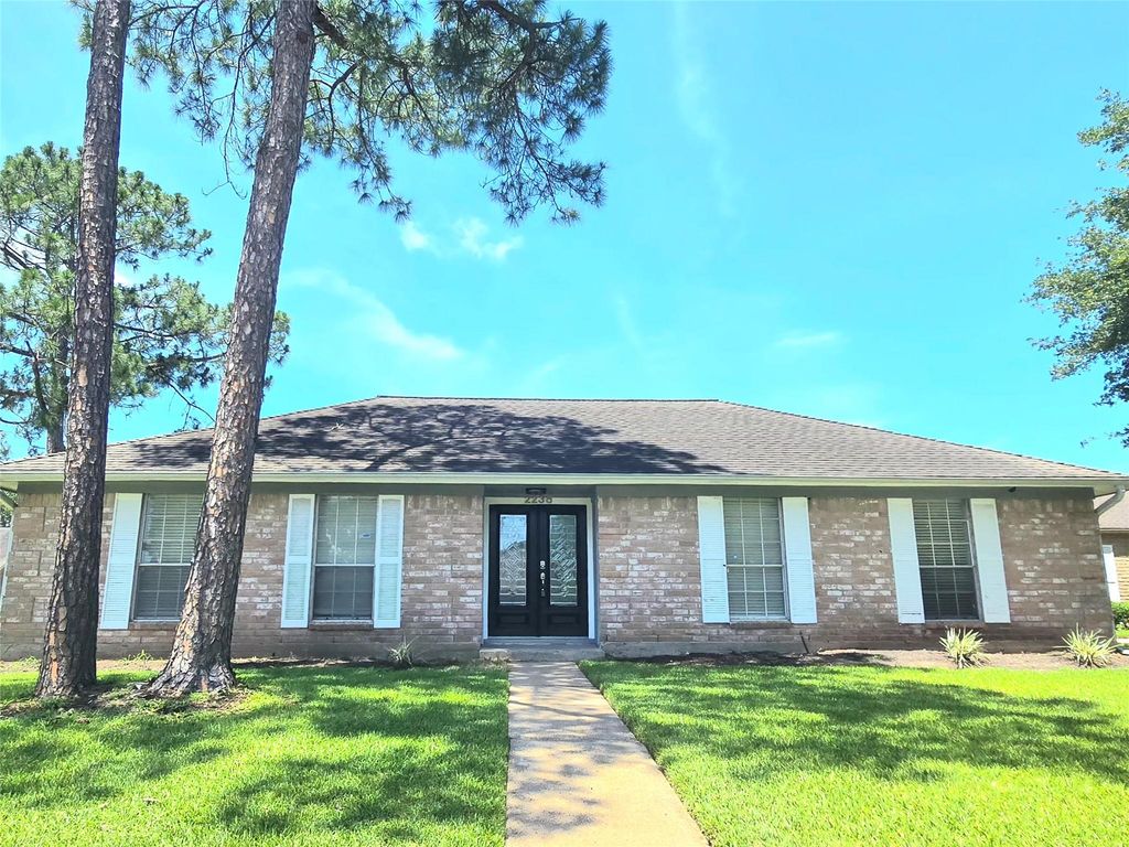2238 Silver Sage Drive, Houston, TX 77077