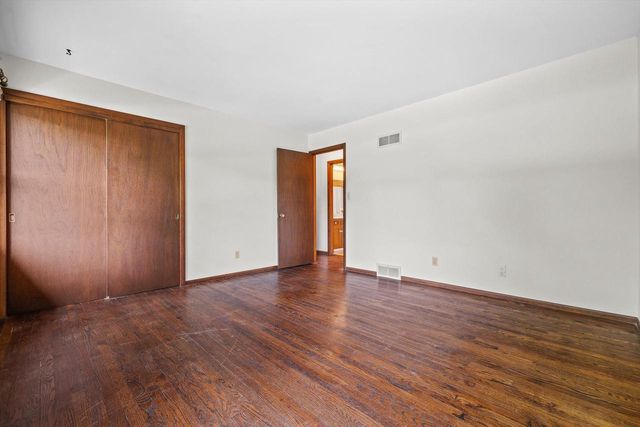1406 95th AVENUE, Kenosha, WI 53144
