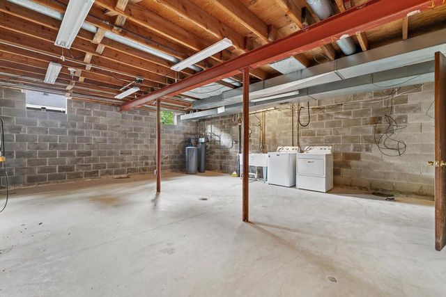 1406 95th AVENUE, Kenosha, WI 53144