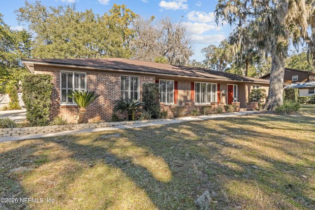 11325 RIVER MOORINGS Road, Jacksonville, FL 32225