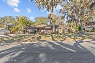 11325 RIVER MOORINGS Road, Jacksonville, FL 32225