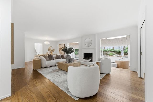 111 Lucero Way, Portola Valley, CA 94028