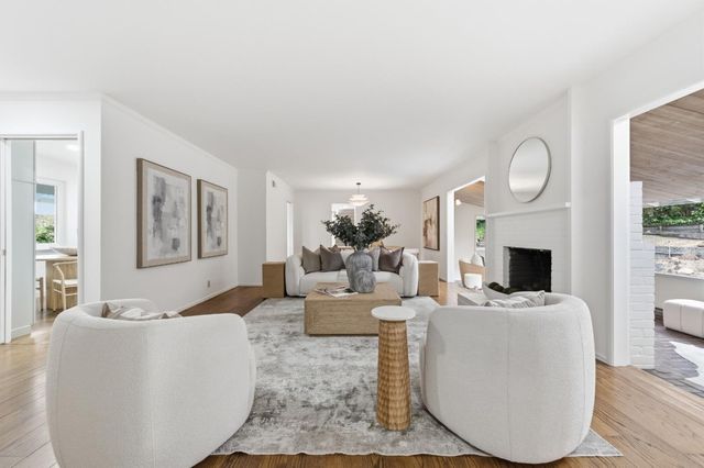 111 Lucero Way, Portola Valley, CA 94028