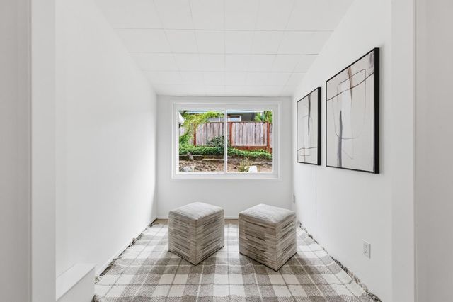 111 Lucero Way, Portola Valley, CA 94028