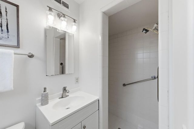 111 Lucero Way, Portola Valley, CA 94028