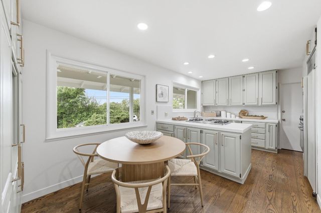 111 Lucero Way, Portola Valley, CA 94028