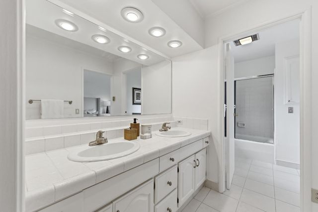 111 Lucero Way, Portola Valley, CA 94028