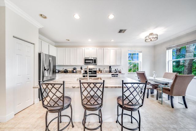 2106 Wingate Bend, Wellington, FL 33414