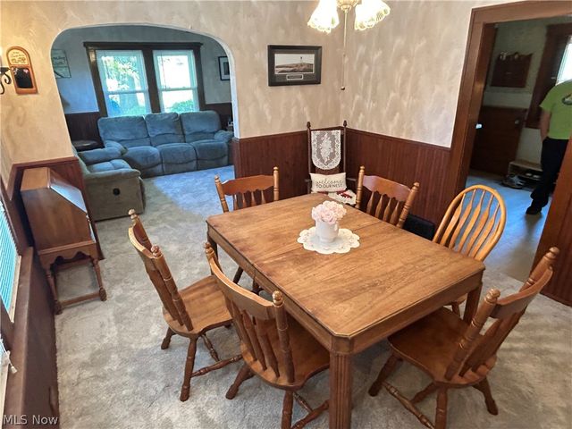 4411 Maplecrest Avenue, Parma, OH 44134
