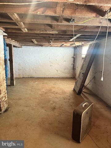 316 GREENBANK RD, Fredericksburg, VA 22406