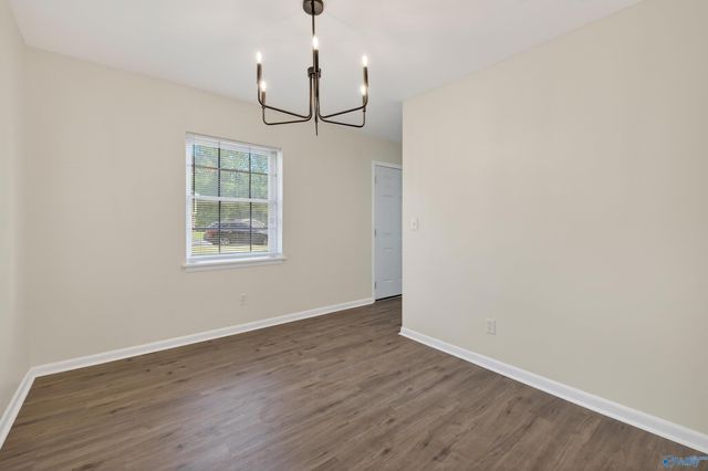 3611 NW Cedarhill Avenue, Huntsville, AL 35810