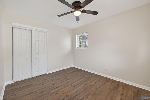 3611 NW Cedarhill Avenue, Huntsville, AL 35810
