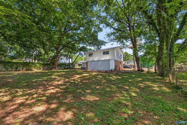 3611 NW Cedarhill Avenue, Huntsville, AL 35810