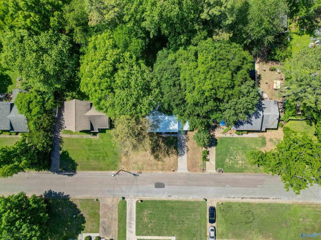 3611 NW Cedarhill Avenue, Huntsville, AL 35810