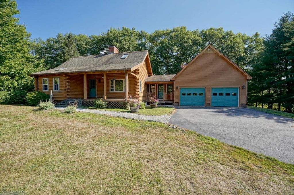 Image 1 of property listing at 8 Towle Farm Road, Hampton, NH 03842