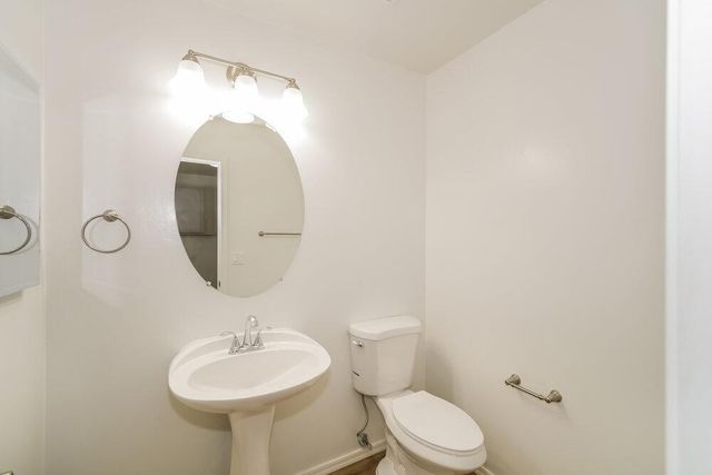 1434 E South Fork Drive, Phoenix, AZ 85048