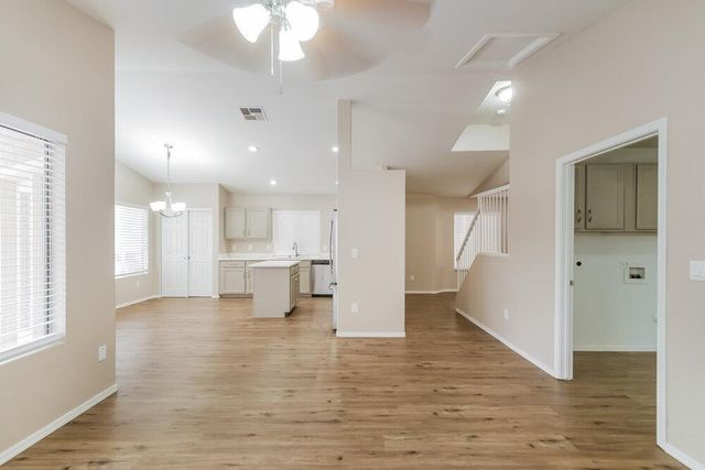 1434 E South Fork Drive, Phoenix, AZ 85048